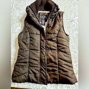 Outer Edge insulated vest in excellent condition should zero small